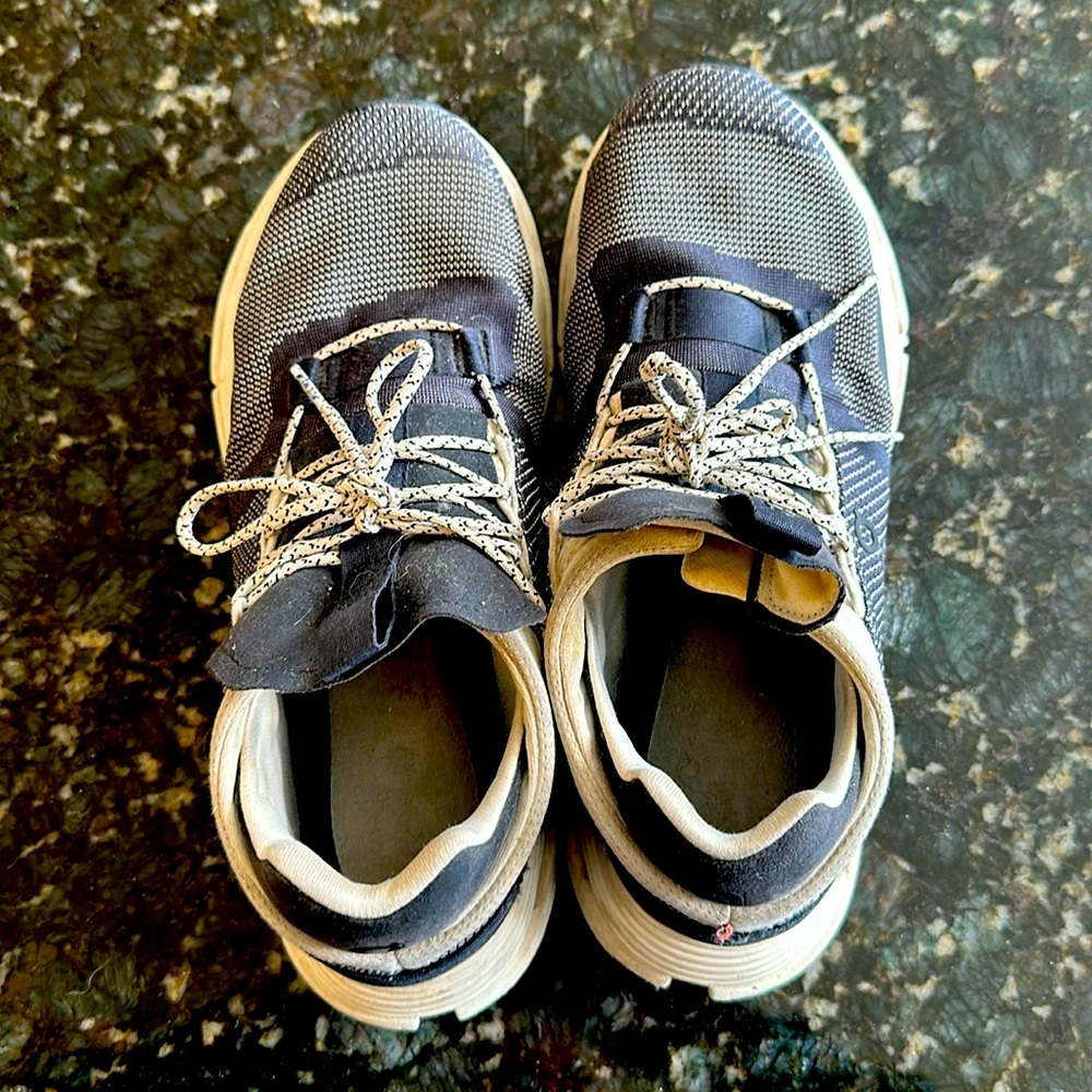 OnCloud sneakers